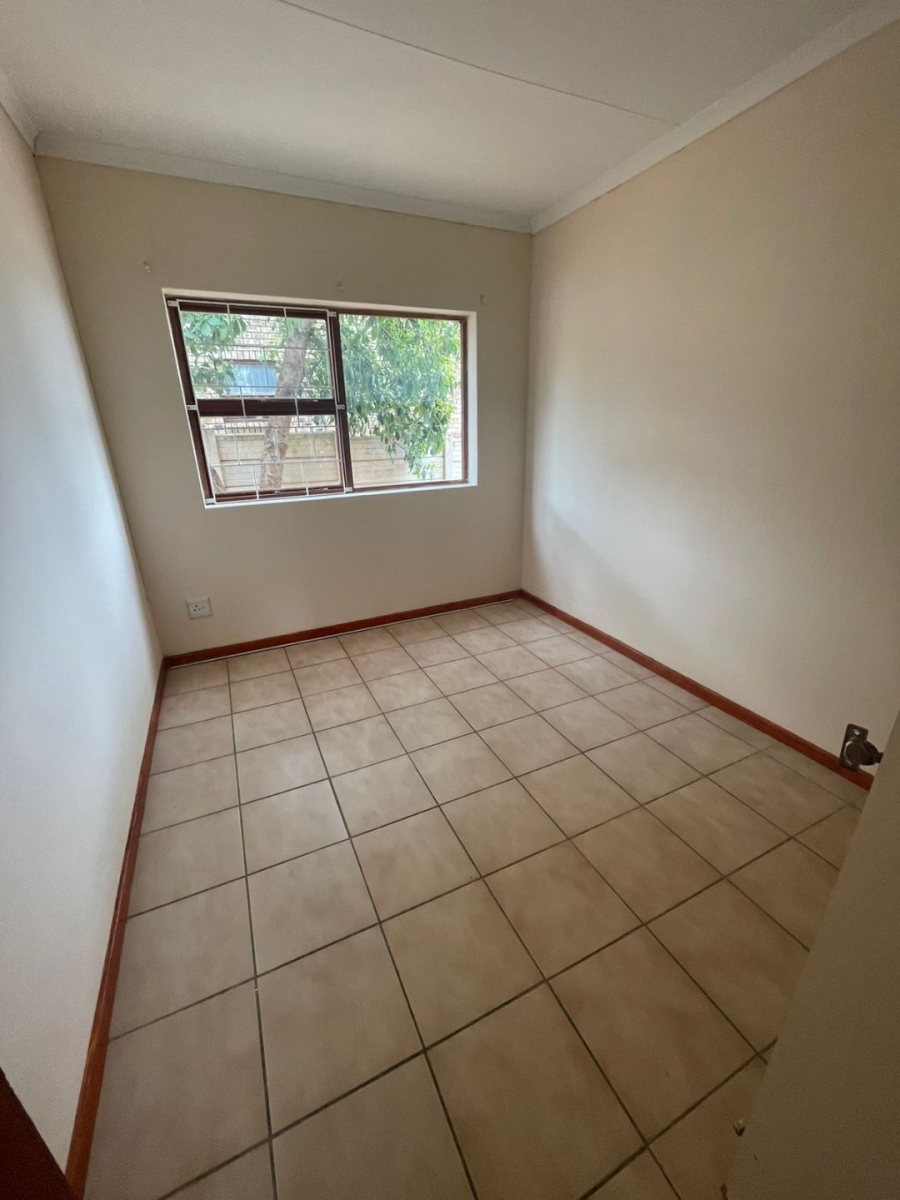  Bedroom Property for Sale in Azalea Park Eastern Cape